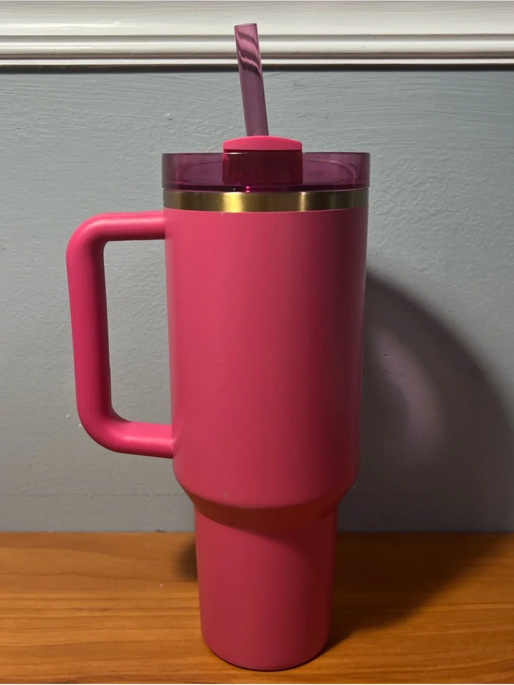 NEW Starbucks Exclusive 2024 Berry Pink Glitter Stanley Tumbler (40 oz.) - Picture 4 of 6